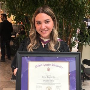 Meet your Posher, Selena